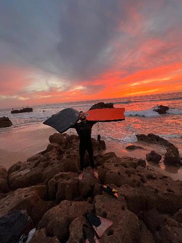 Oussama Oujjaa D’Anza aux Horizons Bleus : Une Vie Faite d’Océan
